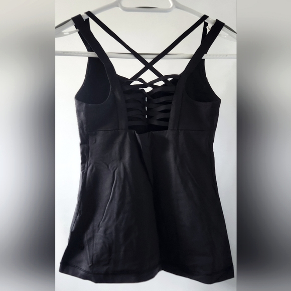 Lululemon Built-In bra - Picture 2 of 3